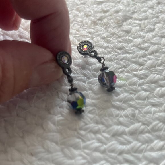 Gorgeous BLACK AURORA BOREALIS CRYSTAL Silver Dangle Earrings #848D - Picture 1 of 3